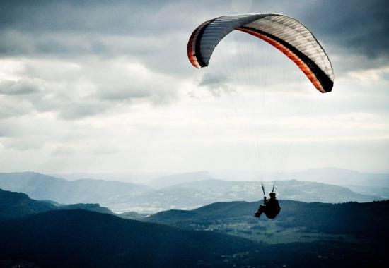 Paragliding in Pauri