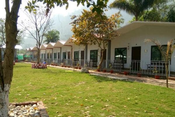 Riverside AC Cottage in Rishikesh