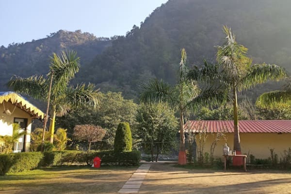 Riverside AC Cottage on Neelkanth Road Rishikesh