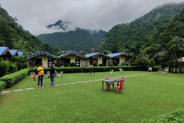 Riverside AC Cottage on Neelkanth Road Rishikesh