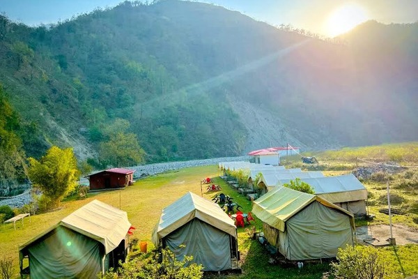 Peacefull Riverside Jungle Camping On The Outskirts Of Rishikesh